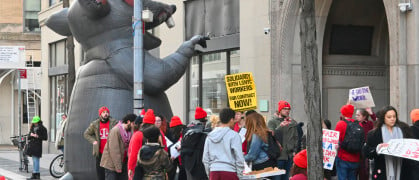 Unionized workers rallying outside of Legal Services NYC’s Manhattan office at 40 Worth St. amid contract negotiations.